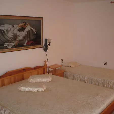 Konukevi Roza